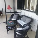 Διαμέρισμα Surprise *