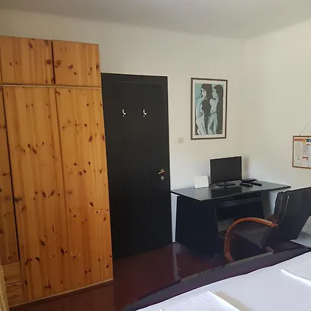 Apartment Surprise *