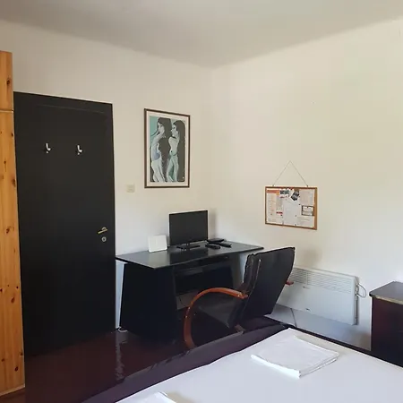 Surprise * Dubrovnik